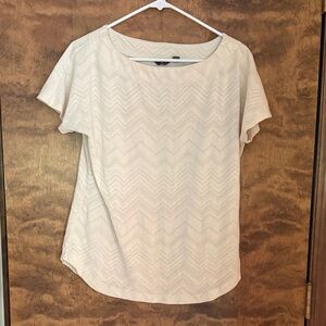 Merrell Beige Chevron Short Sleeve Top - Medium
